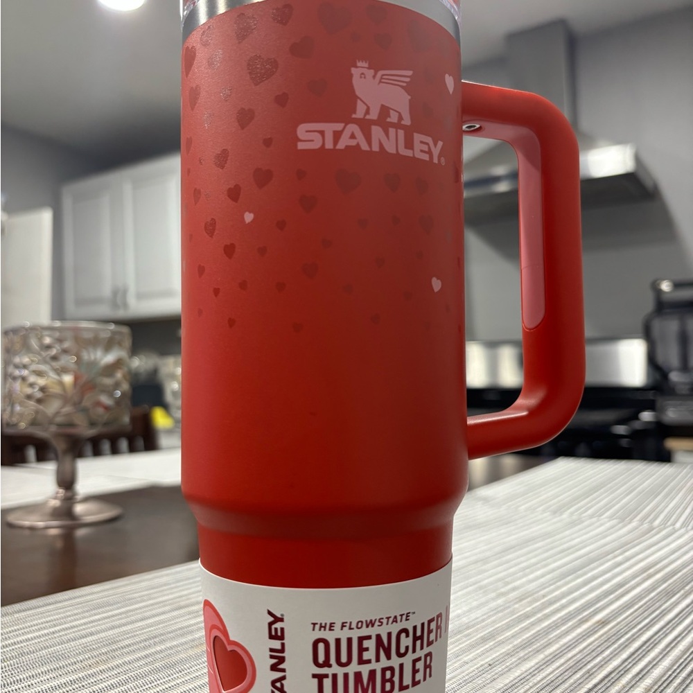 Stanley Red Quencher Tumbler